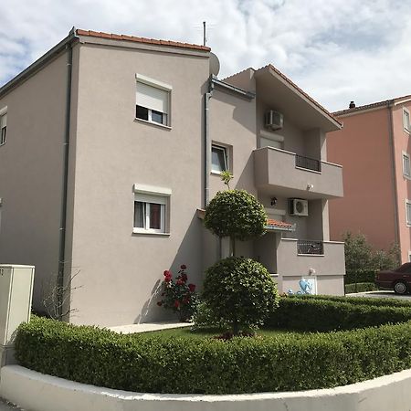 Apartment Karla&Nella Stobreč Екстериор снимка