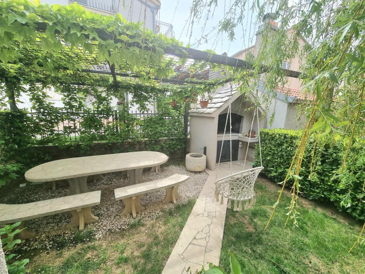 Apartment Karla&Nella Stobreč Екстериор снимка