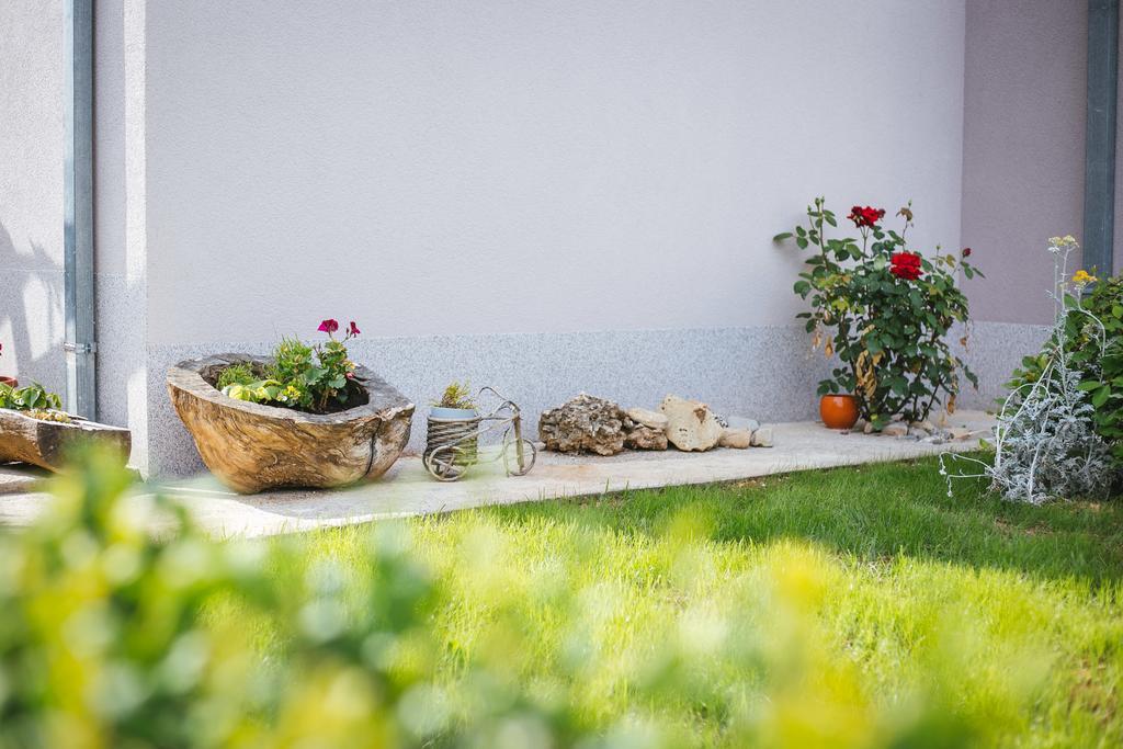 Apartment Karla&Nella Stobreč Екстериор снимка