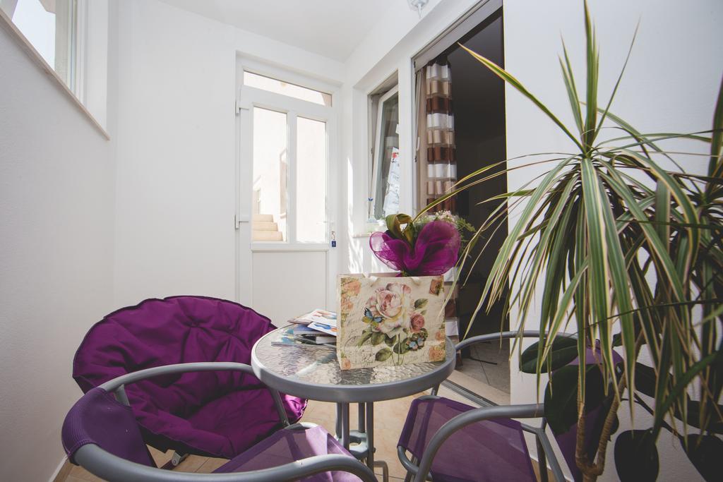 Apartment Karla&Nella Stobreč Екстериор снимка