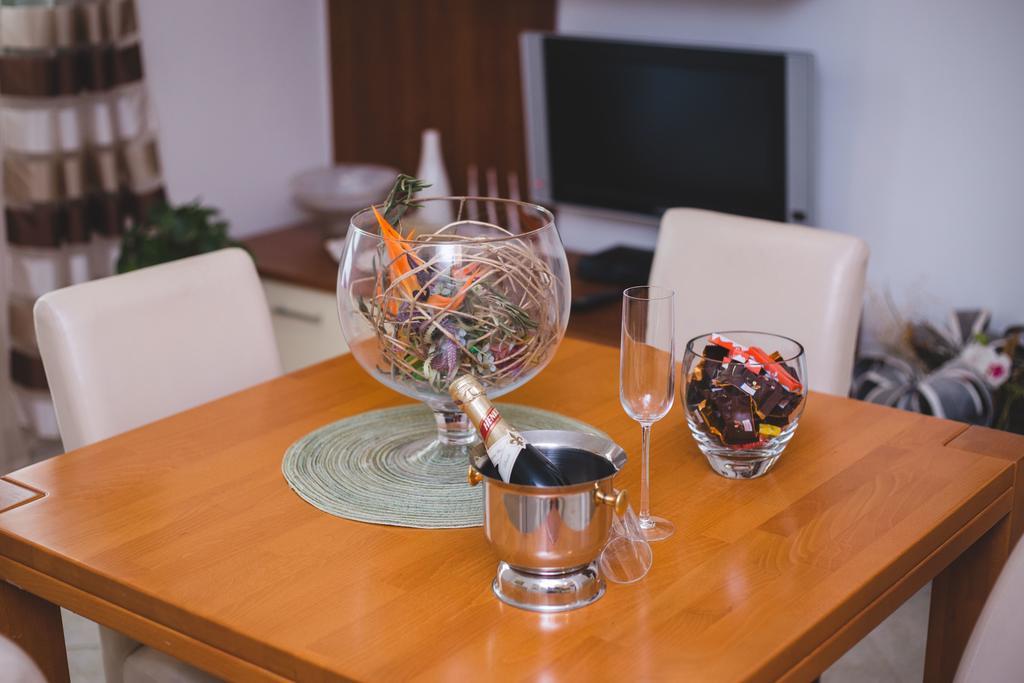 Apartment Karla&Nella Stobreč Екстериор снимка