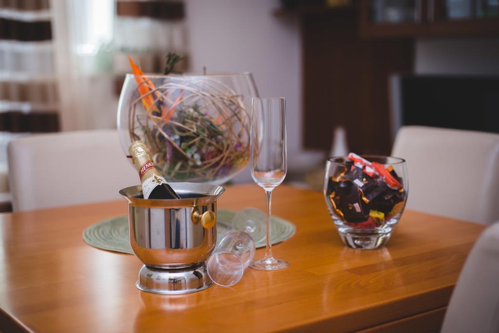 Apartment Karla&Nella Stobreč Екстериор снимка